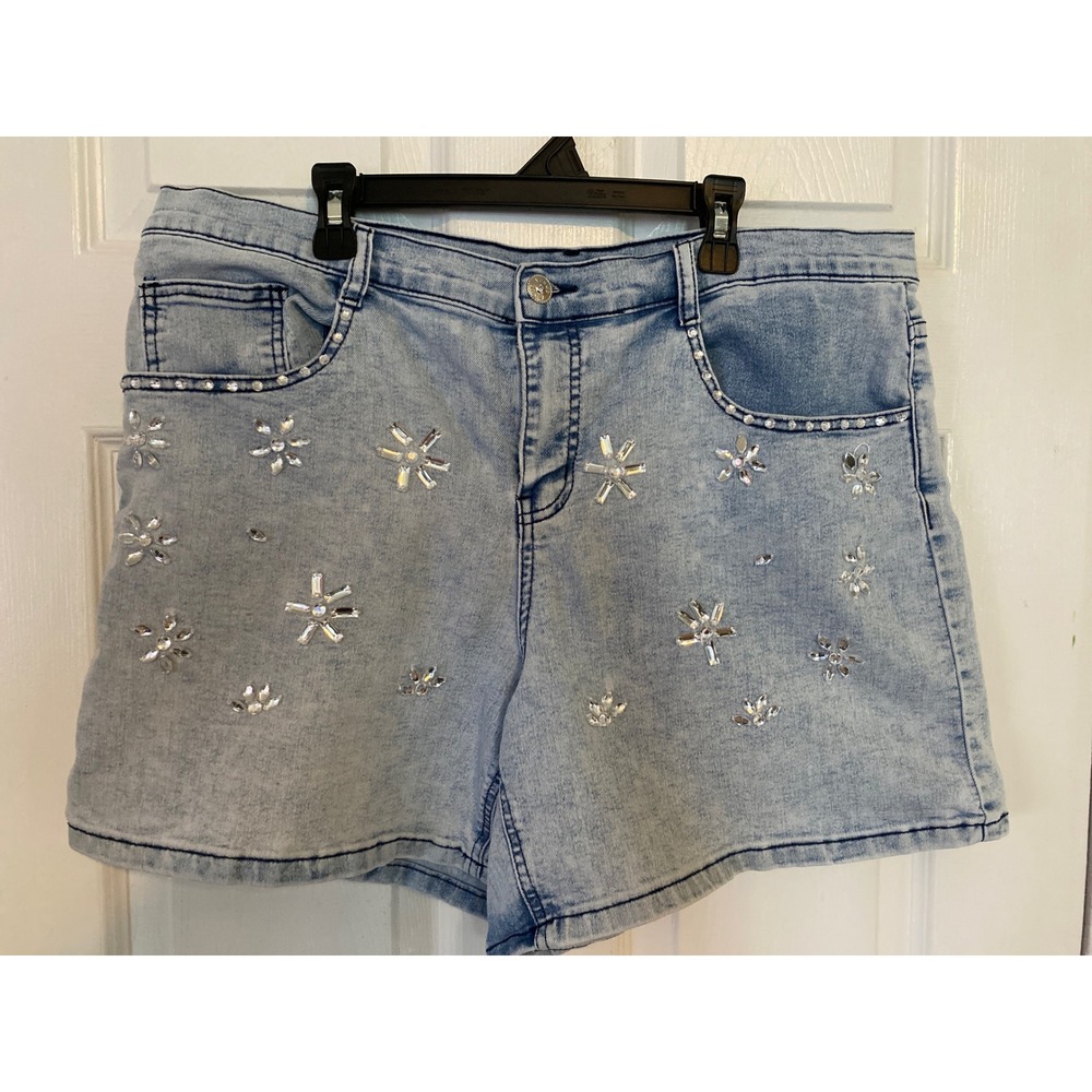 Light Wash Denim Shorts Crystal Rhinestone Floral Embellished High Waist Blue